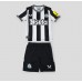 Newcastle United Barnkläder Hemma matchtröja till baby 2023-24 Kortärmad (+ Korta byxor) Billigt